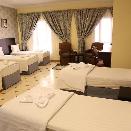 Thrawat Dar Al Khalil Al Rushad Hotel Mecca Exterior photo